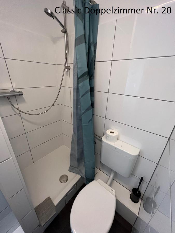 Hotelpension Am Thermalbad Bad Nenndorf Exterior foto